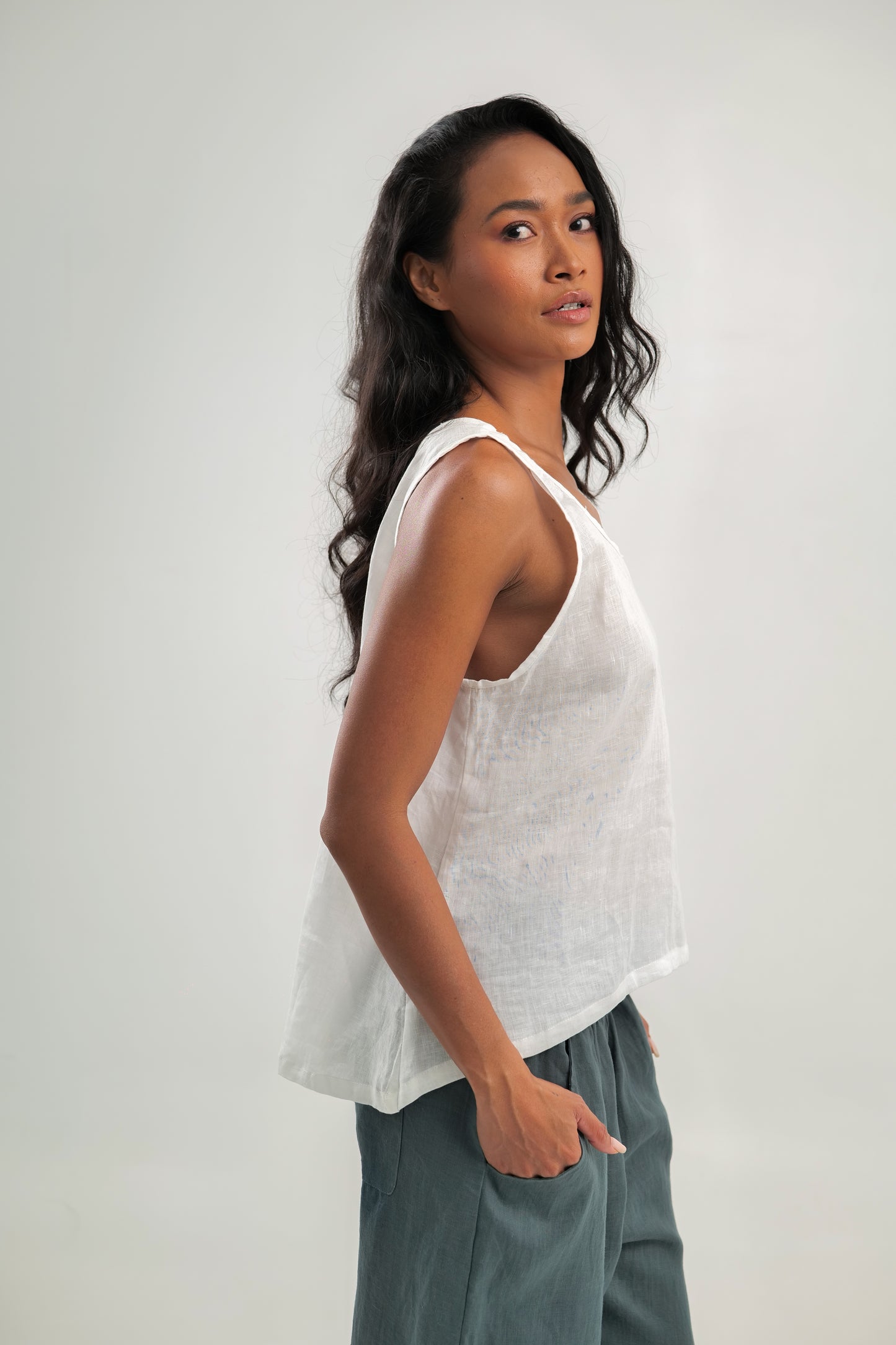 Linen Tank Top White With Scooped Hem | Celine