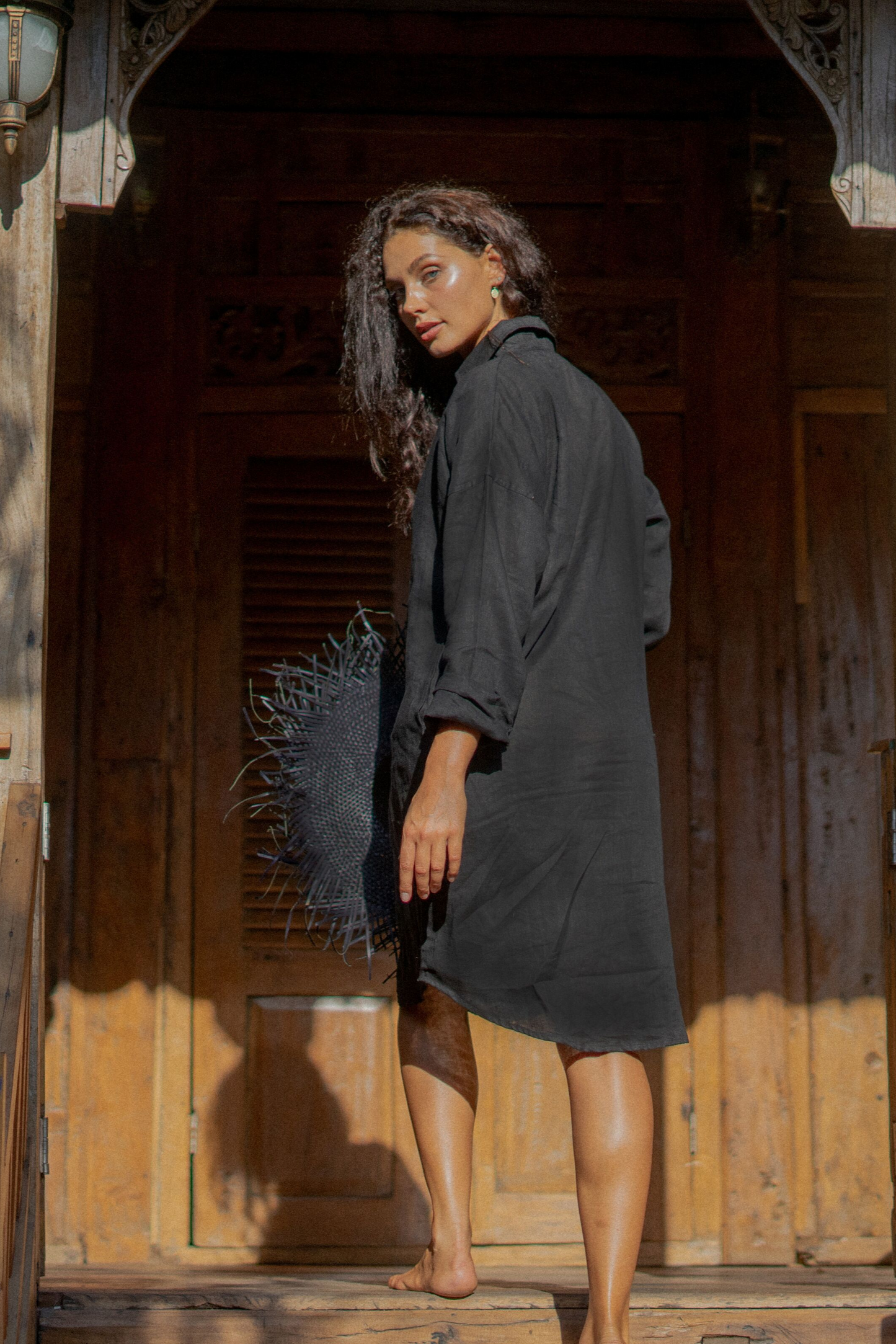 Linen-black-shirtdress-back